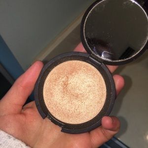 BECCA Highlighter